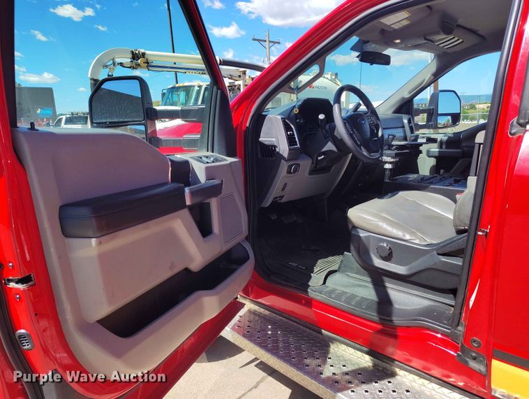 image for item ED0139 2017 Ford F450 Super Duty Ext. Cab ambulance