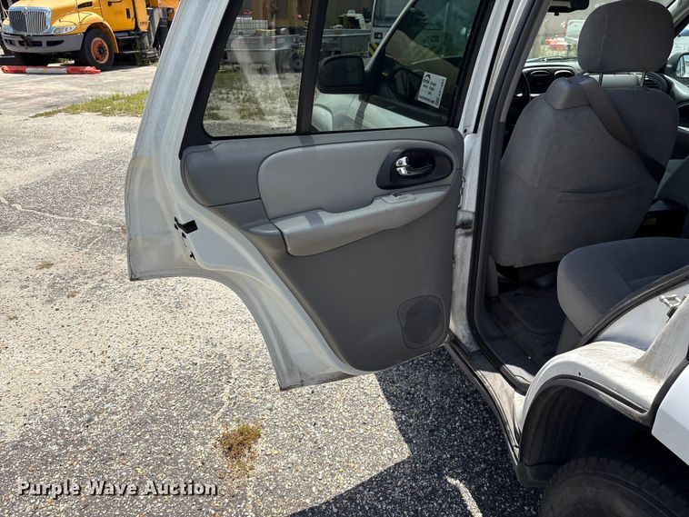 image for item EF1284 2006 Chevrolet Trailblazer SUV