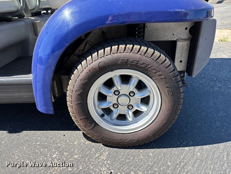 image for item EL2555 2002 Ford Think Neighbor utility vehicle