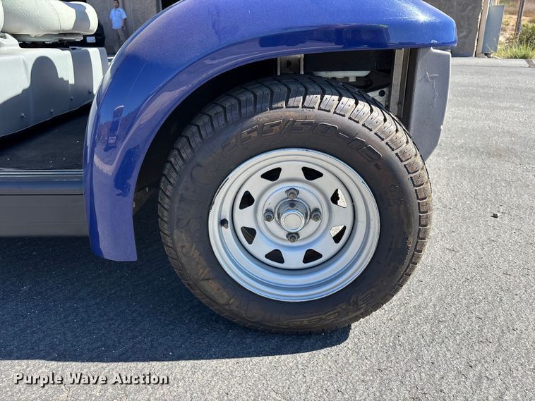 image for item EL2556 2002 Ford Think Neighbor utility vehicle