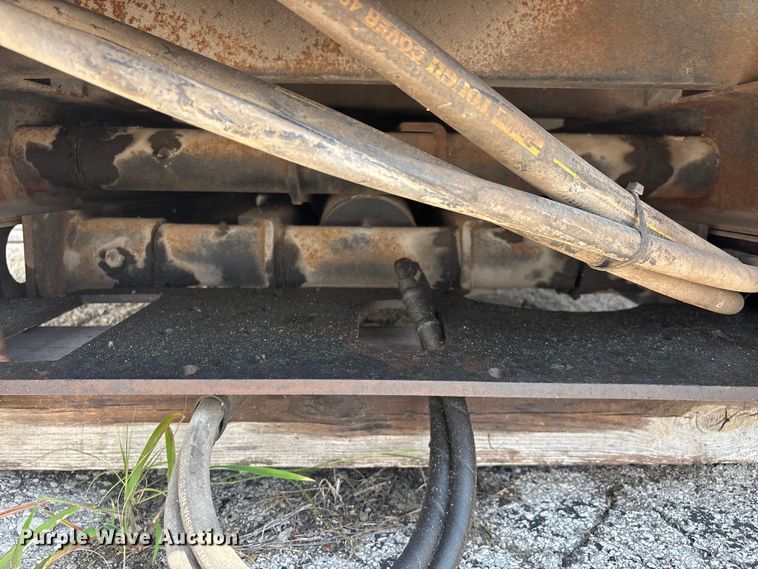 image for item EO4441 Dump flatbed