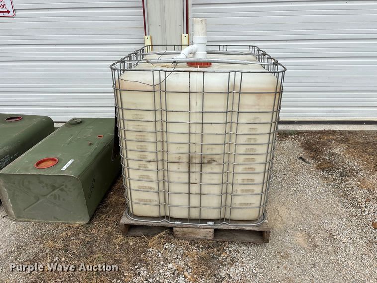 image for item EO4443 (5) tanks