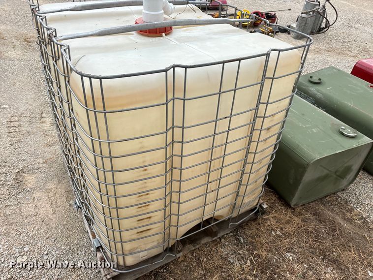 image for item EO4443 (5) tanks