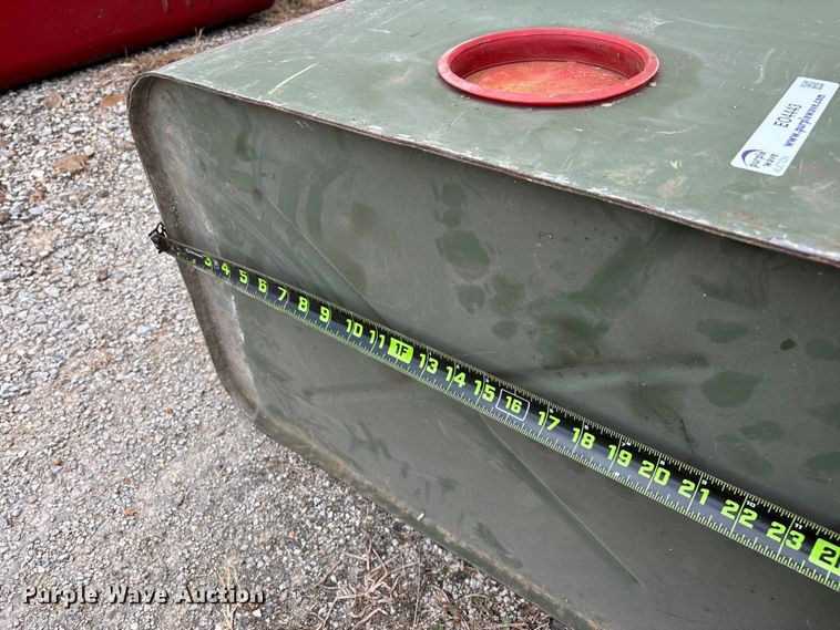 image for item EO4443 (5) tanks