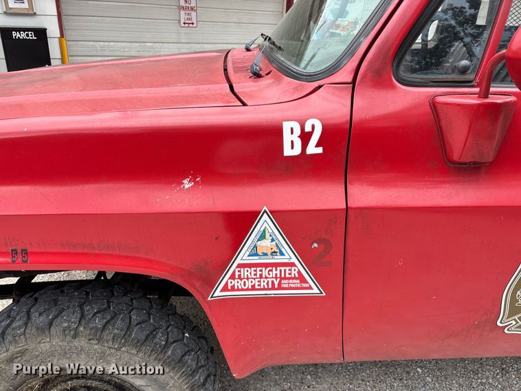image for item EO4444 1986 Chevrolet D 30 pickup truck