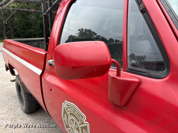 image for item EO4444 1986 Chevrolet D 30 pickup truck