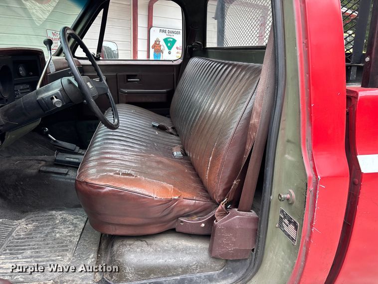 image for item EO4444 1986 Chevrolet D 30 pickup truck