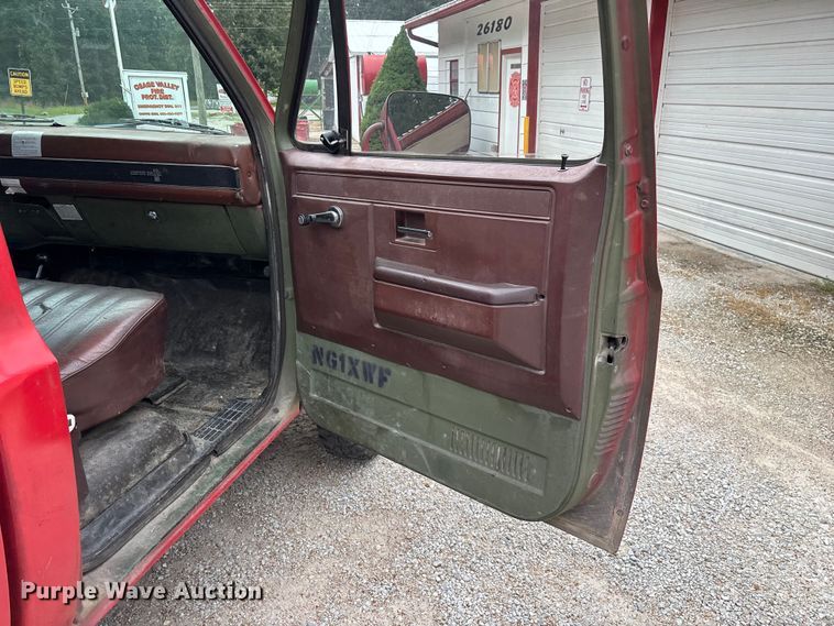 image for item EO4444 1986 Chevrolet D 30 pickup truck