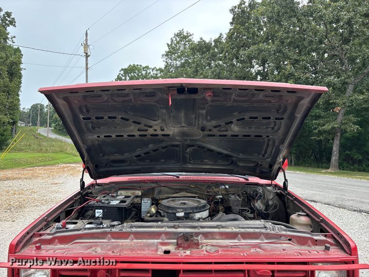 image for item EO4444 1986 Chevrolet D 30 pickup truck