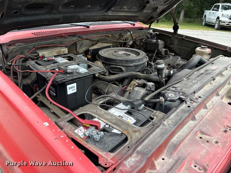 image for item EO4444 1986 Chevrolet D 30 pickup truck