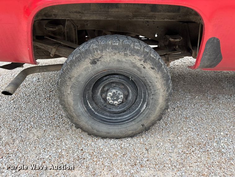 image for item EO4444 1986 Chevrolet D 30 pickup truck