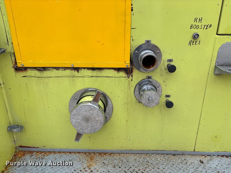 image for item EO4445 1972 Ford 900 pumper fire truck