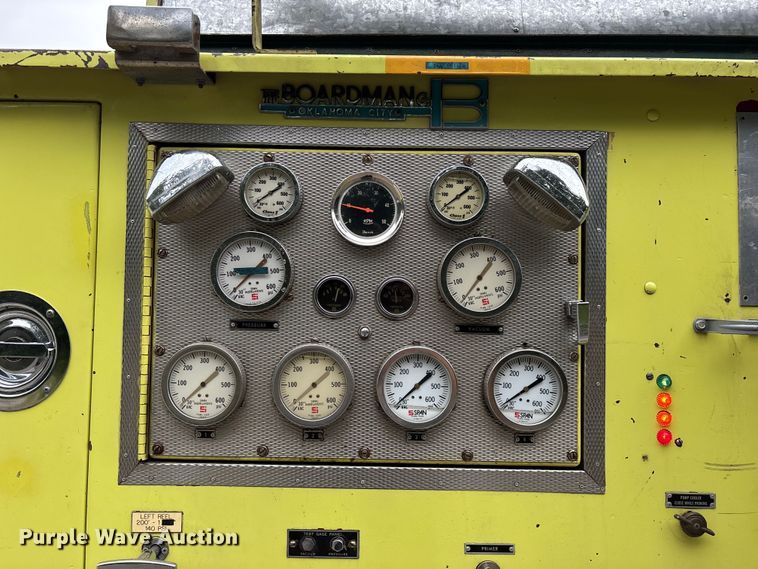 image for item EO4445 1972 Ford 900 pumper fire truck