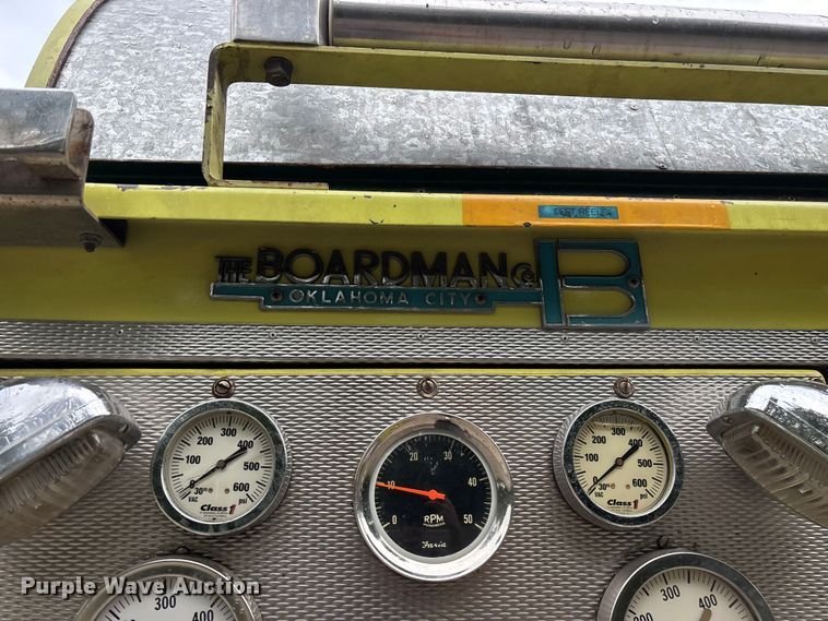 image for item EO4445 1972 Ford 900 pumper fire truck