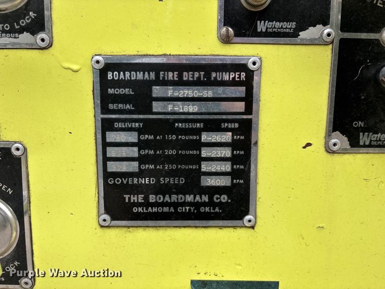 image for item EO4445 1972 Ford 900 pumper fire truck