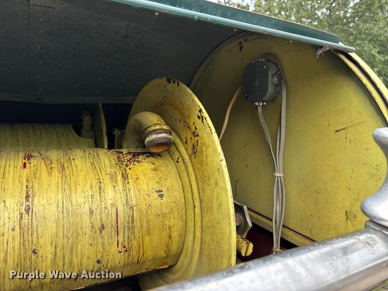 image for item EO4445 1972 Ford 900 pumper fire truck