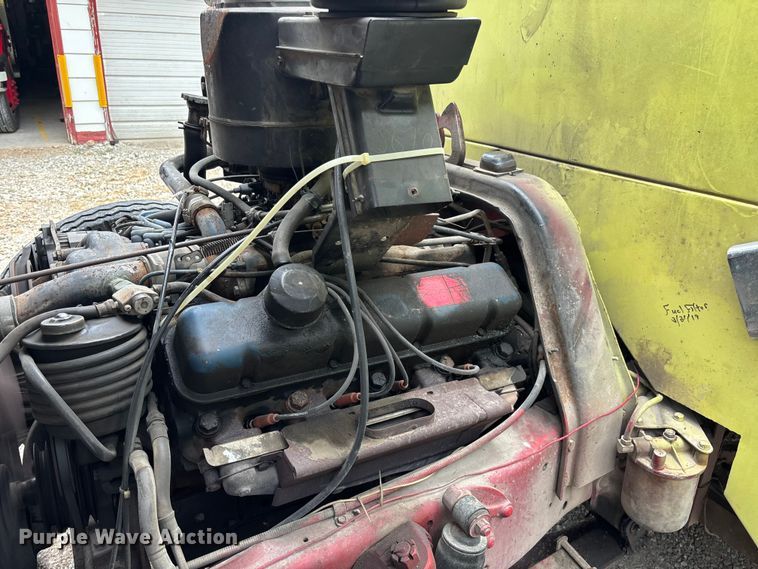 image for item EO4445 1972 Ford 900 pumper fire truck