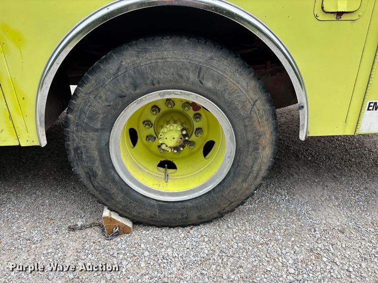 image for item EO4445 1972 Ford 900 pumper fire truck