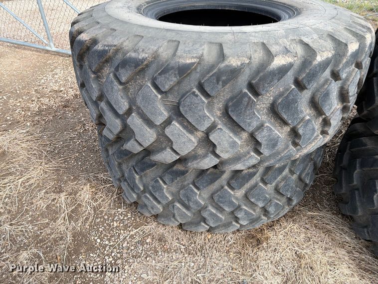 image for item ER1938 (4) Michelin XTLA 20.5R25 tires