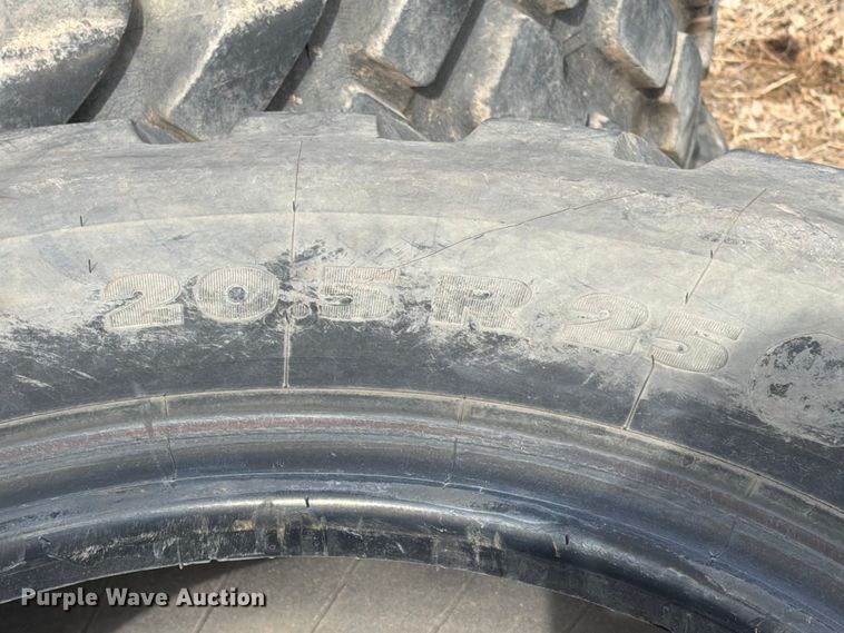 image for item ER1938 (4) Michelin XTLA 20.5R25 tires