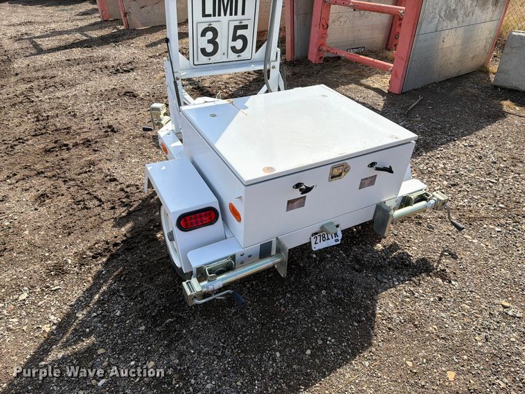 image for item ER1943 2009 B&W Custom Truck Beds OS-300 speed limit sign trailer