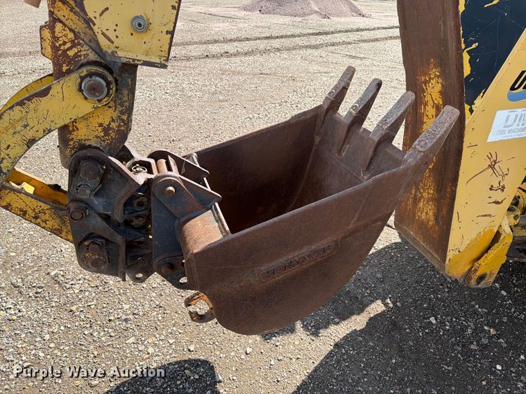 image for item ER1944 2005 Komatsu WB140 backhoe