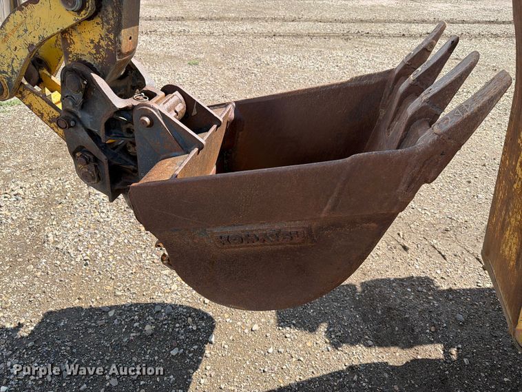 image for item ER1944 2005 Komatsu WB140 backhoe