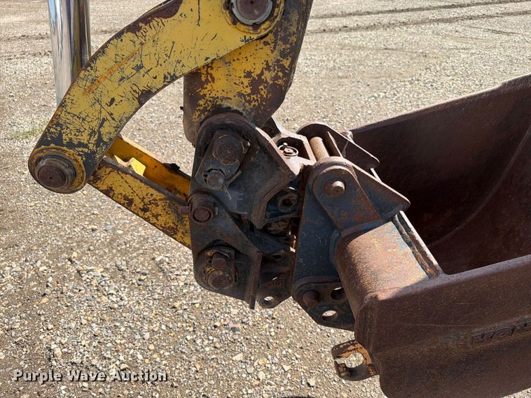 image for item ER1944 2005 Komatsu WB140 backhoe