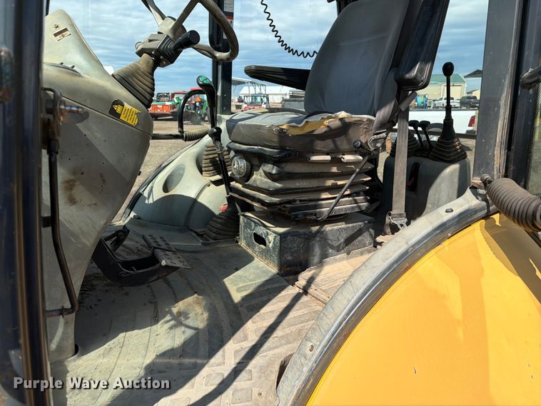 image for item ER1944 2005 Komatsu WB140 backhoe