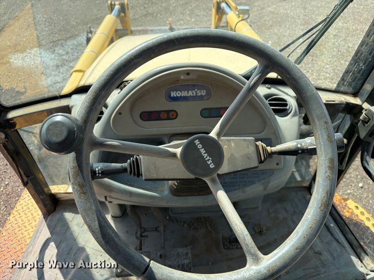 image for item ER1944 2005 Komatsu WB140 backhoe