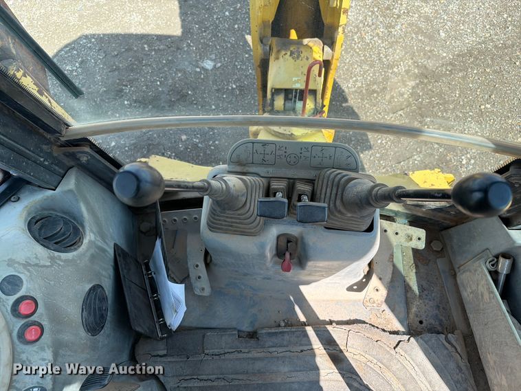 image for item ER1944 2005 Komatsu WB140 backhoe