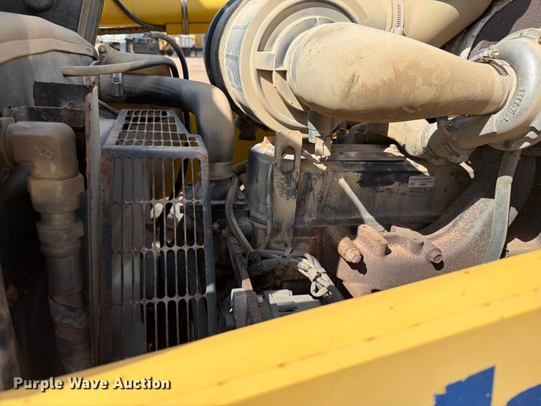 image for item ER1944 2005 Komatsu WB140 backhoe