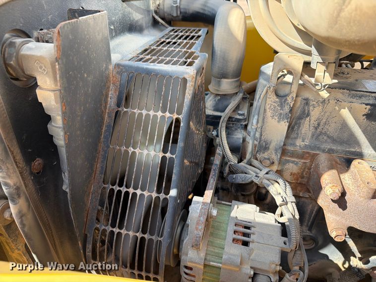 image for item ER1944 2005 Komatsu WB140 backhoe