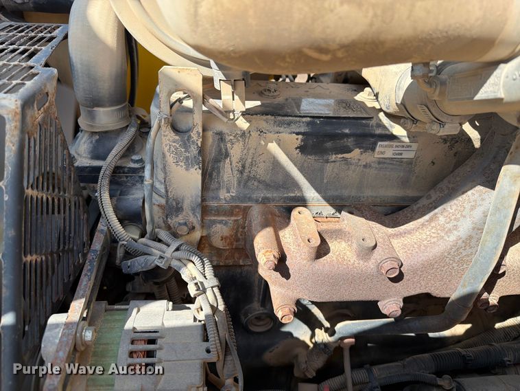 image for item ER1944 2005 Komatsu WB140 backhoe