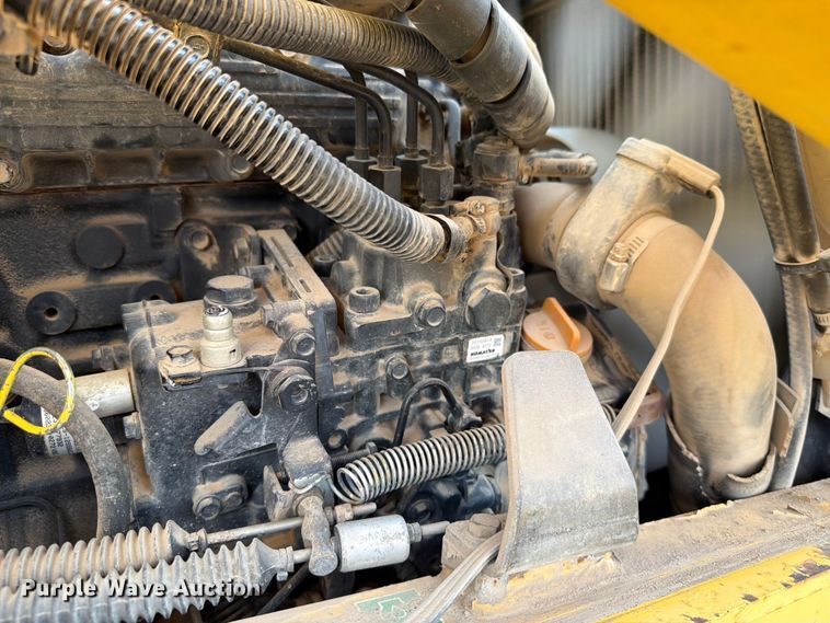 image for item ER1944 2005 Komatsu WB140 backhoe