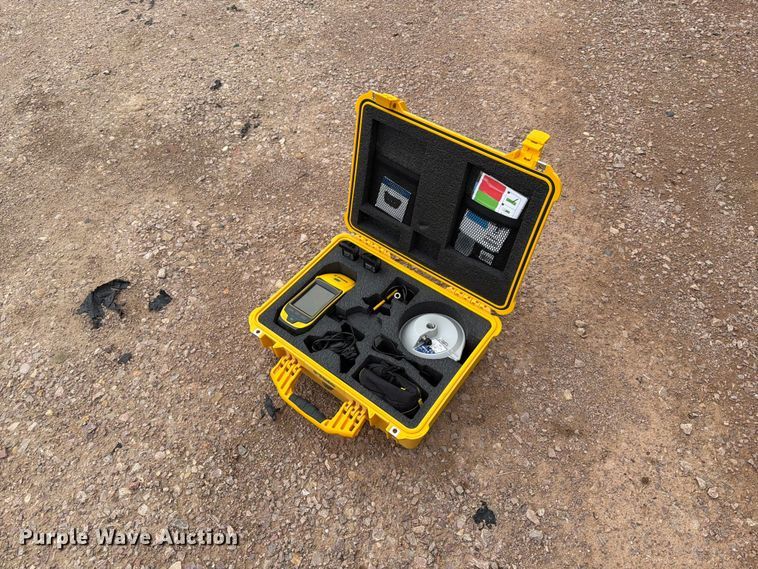 Trimble Geo7x surveying equipment