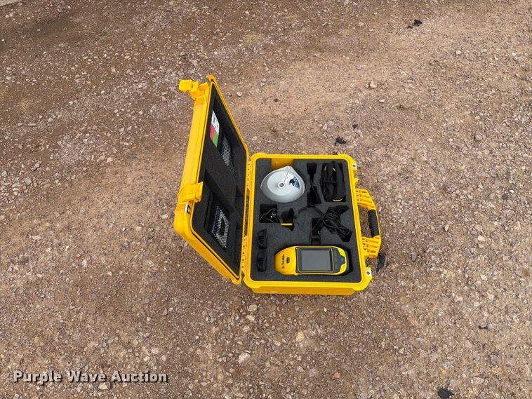 image for item ER1947 Trimble Geo7x surveying equipment