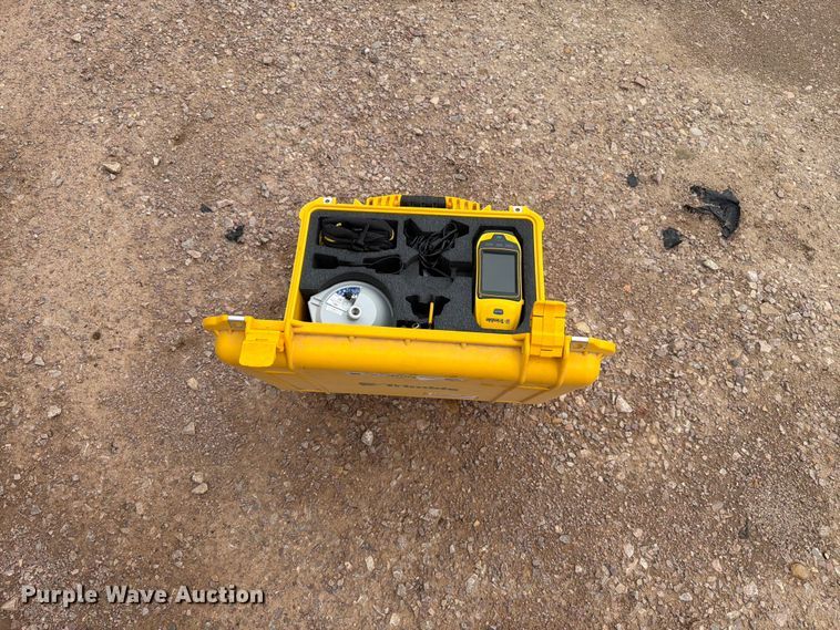 image for item ER1947 Trimble Geo7x surveying equipment
