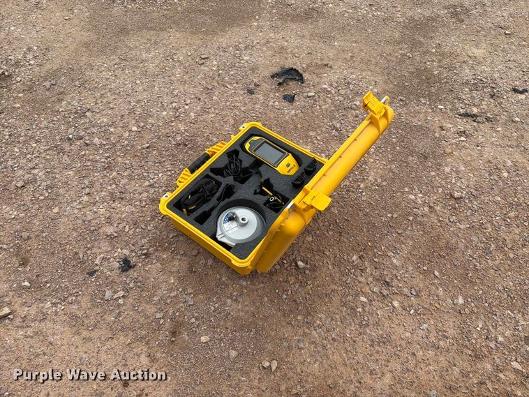 image for item ER1947 Trimble Geo7x surveying equipment