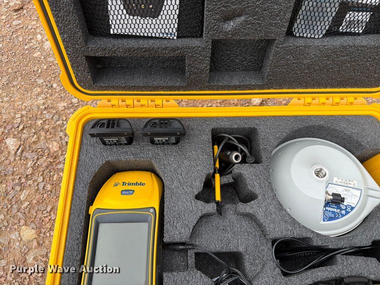 image for item ER1947 Trimble Geo7x surveying equipment