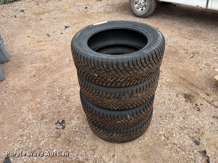 image for item ER1949 (4) Nokian 255/55R20 tires