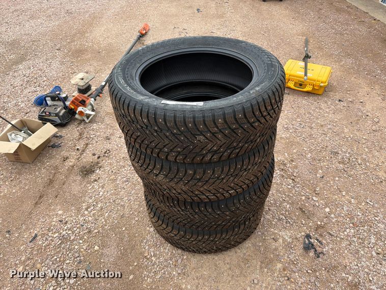 image for item ER1949 (4) Nokian 255/55R20 tires