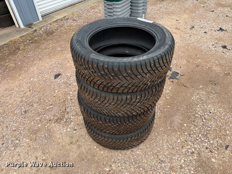 image for item ER1949 (4) Nokian 255/55R20 tires
