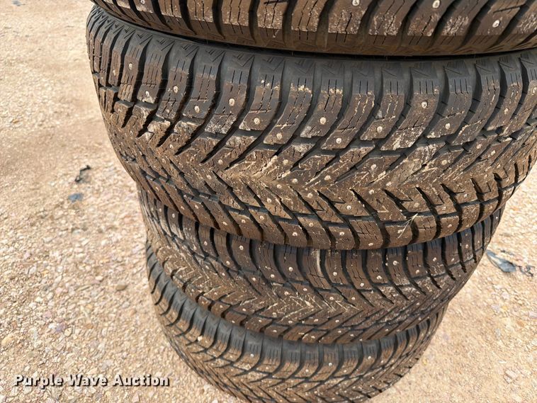 image for item ER1949 (4) Nokian 255/55R20 tires