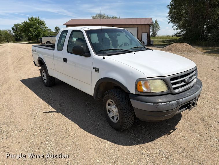 image for item ER1986 2002 Ford F150 Ext. Cab pickup truck