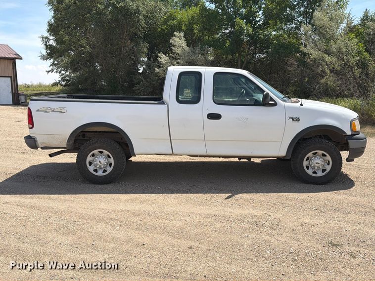 image for item ER1986 2002 Ford F150 Ext. Cab pickup truck