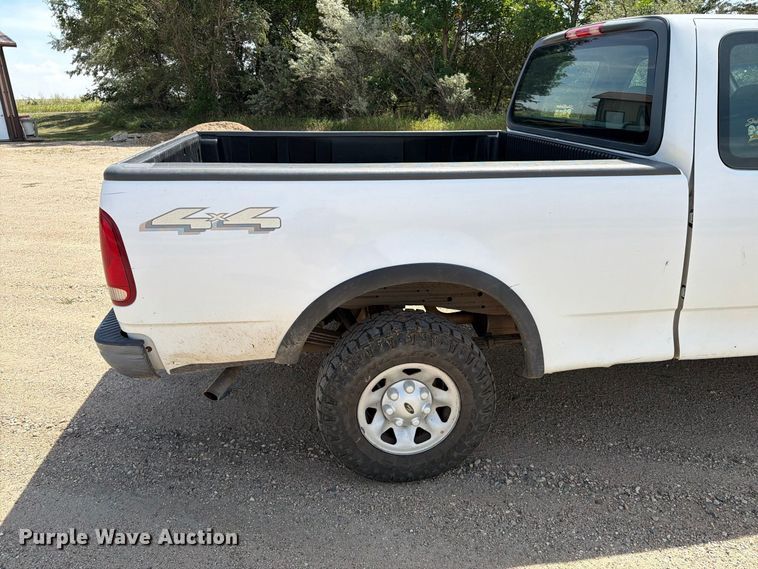 image for item ER1986 2002 Ford F150 Ext. Cab pickup truck