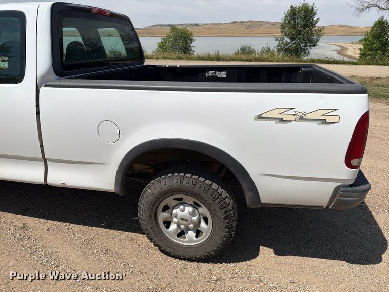 image for item ER1986 2002 Ford F150 Ext. Cab pickup truck