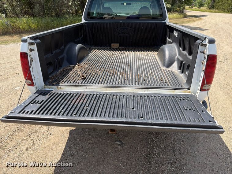 image for item ER1986 2002 Ford F150 Ext. Cab pickup truck