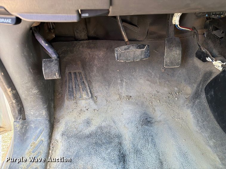 image for item ER1986 2002 Ford F150 Ext. Cab pickup truck